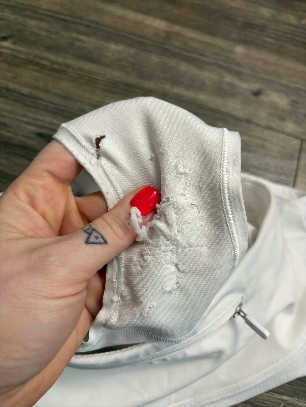Lululemon Speed Up High-Rise Short *2.5"
(White) Size 2 - Picture 8 of 9